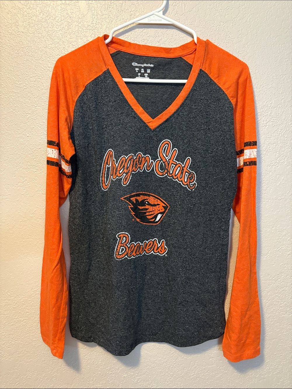 Champion Brand Oregon State Beavers women’s top Large